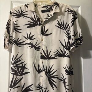 Men's Black and White All Saints Bhutan 💯 Percent Viscose Short Sleeve Shirt/S